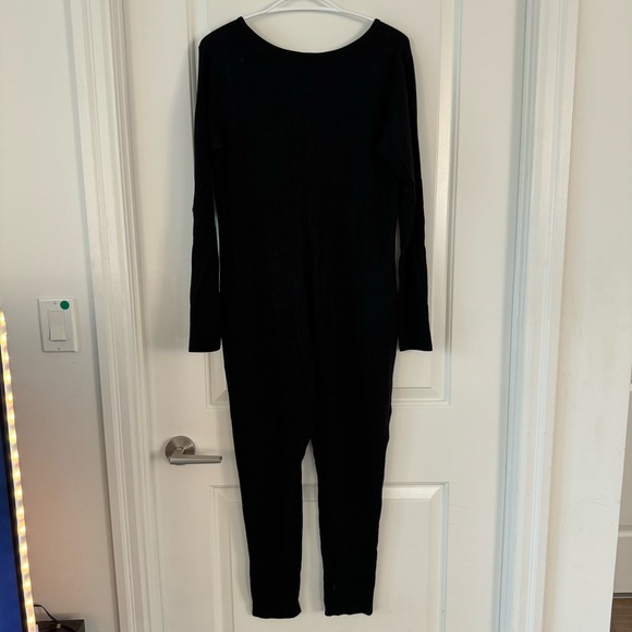 Smash + Tess Friday Romper Black V-Neck Long Sleeve One Piece Size Small - Picture 3 of 16